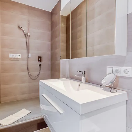 Limehome Reichsstaedter Str