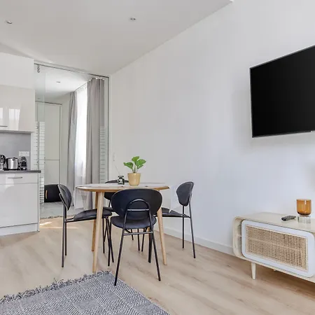 Limehome Reichsstaedter Str 4*