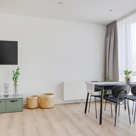 Limehome Reichsstaedter Str 4*