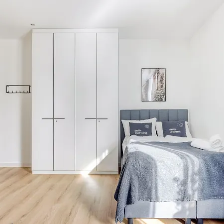 Ξενοδοχείο με διαμερίσματα Limehome Reichsstaedter Str Άαλεν